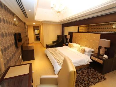 Ivory Grand - 40