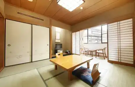 Wakamatsu Honten - 1