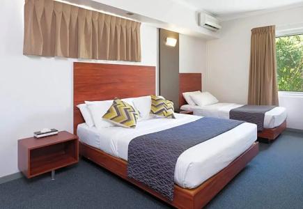 Rocklea International - 24