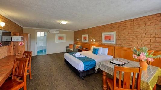 James Street Motor Inn - 67