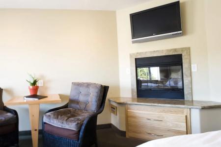 Cambria Shores Inn - 70