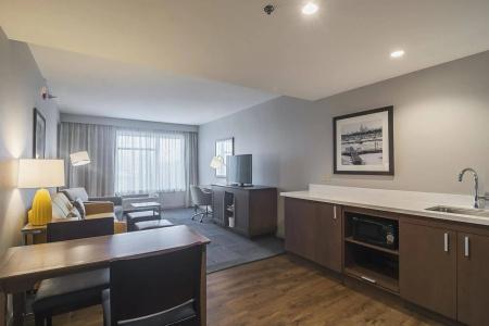 Hampton Inn Chicago North-Loyola Station, Il - 17