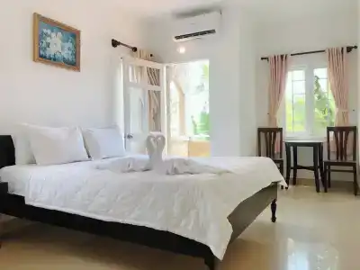 Minh Tam - 24