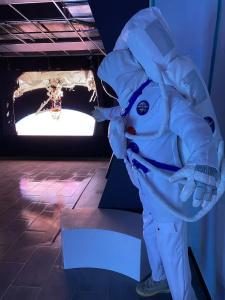 Space Night Capsule Hostel - 5
