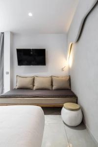 Blue Carpet Luxury Suites - 175