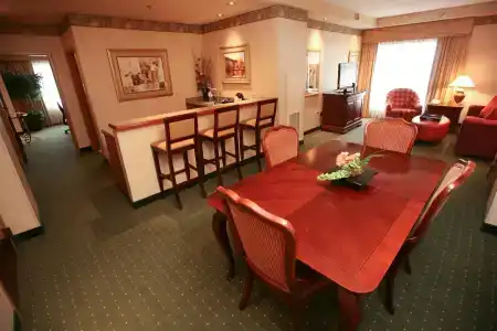 Embassy Suites - 37