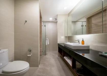 Adelphi Suites Bangkok - Sha Extra Plus - 103