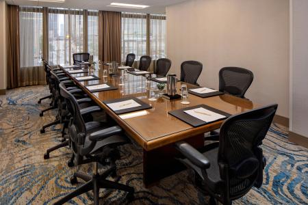 DoubleTree by Hilton Chicago Magnificent Mile - 24