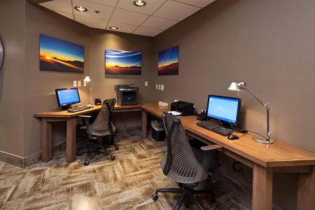 Best Western Plus Thunderbird Suites - 3