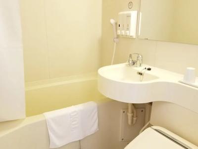 Toyoko Inn Tokyo Nihombashi - 19