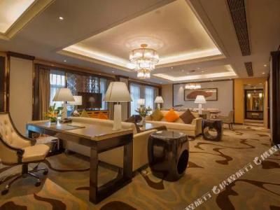 Howard Johnson Jinyi - 86