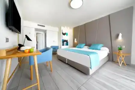 Aqua Suites - 95