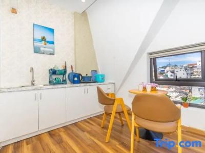 Ngan Pho Studio & - 232