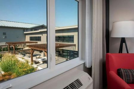 Country Inn & Suites by Radisson, Seattle-Tacoma International Airport, WA - 30