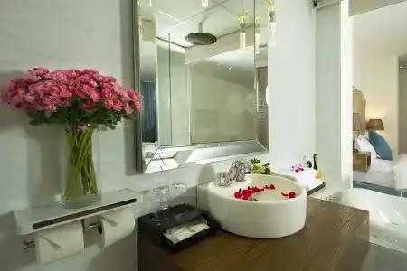 Blue Diamond Luxury - 11