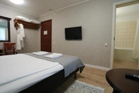 Saka Manor - 38