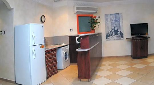 Al Liwan Suites - 81