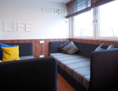 Europa Life - 53