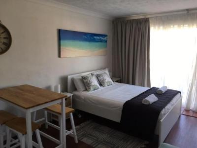 Outrigger Burleigh - 183