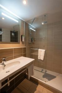 Kyriad Montpellier Sud - A709 - 95