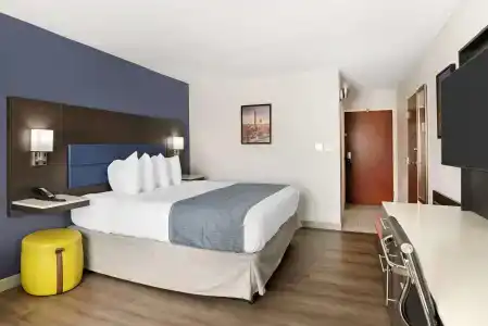 Best Western Premier City Gateway - 68