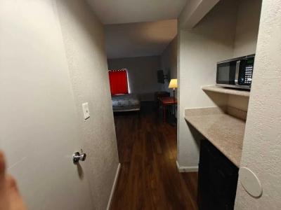 Budgetel Inns & Suites - Atlanta Galleria Stadium - 35