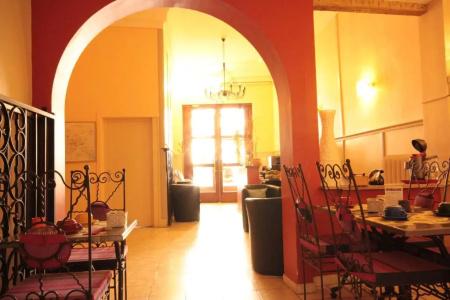 Hôtel Des Arts, Artisanal et Indépendant - 22
