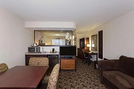 Shilo Inn Portland Airport - 50