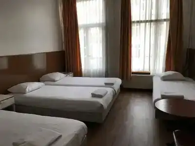 Budget Hostel Sphinx - 3