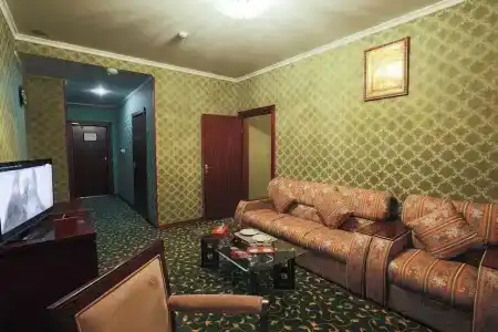 Zargaron Plaza - 93