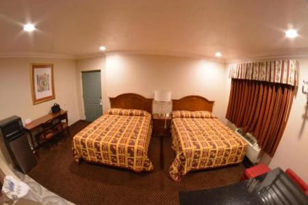 The Palace Inn - 34