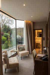 Merit Kensington - 7