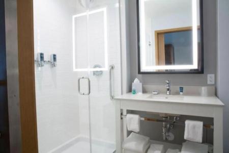 Four Points by Sheraton Miami Airport - 9