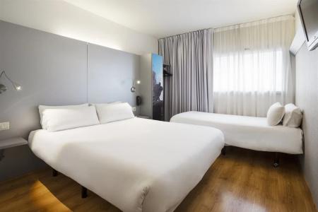 b&b Figueres - 3