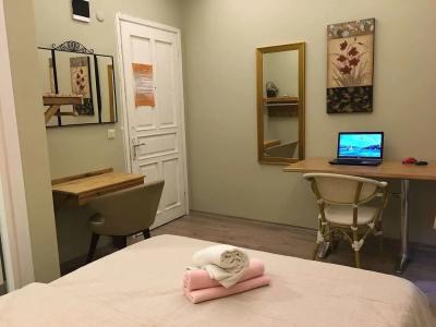 Second Home Hostel - 21