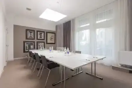Ema House Suites - 20