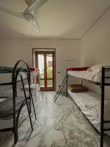 Los Mochileros hostel - 3