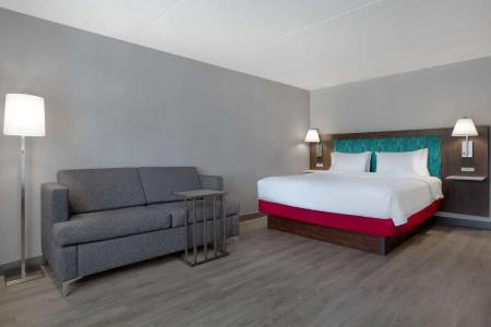 Hampton Inn by Hilton - Toronto - 53