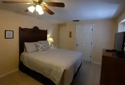 Seahorse Cottages - Adults Only - 1
