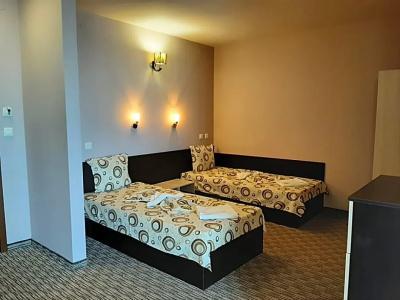 Silver - All Inclusive & Free Parking - 46