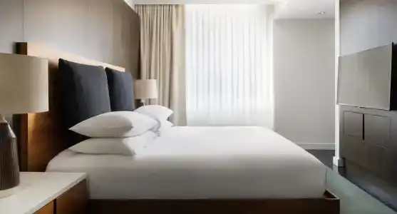 Smyth Tribeca - 114