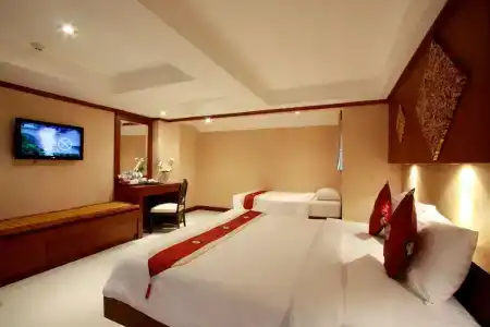 Rayaburi, Patong - 49