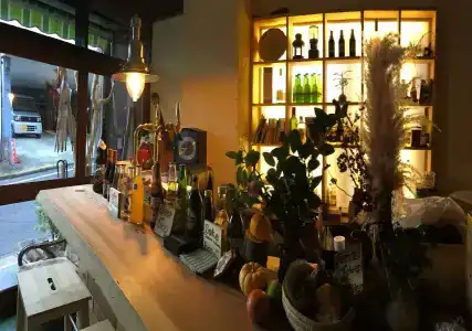 Azito - 18