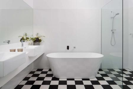 Rydges - 79