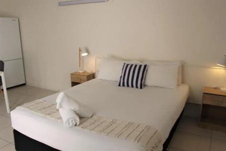Camden Motor Inn - 95