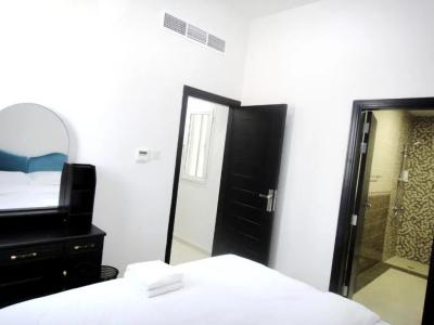 Al Badaa Star Residence - Home Stay - 2