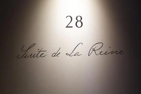 Le Pavillon de la Reine & Spa - Small Luxurys of the World - 159