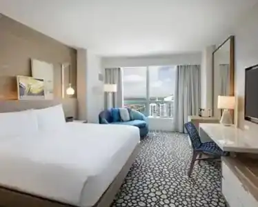 The Diplomat Beach Resort Hollywood, Curio Collection by Hilton - 2