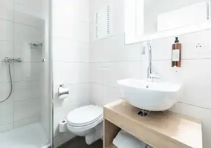 LA serviced - 7