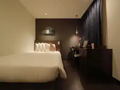 Red Roof Inn & Suites Osaka Namba Nipponbashi - 8
